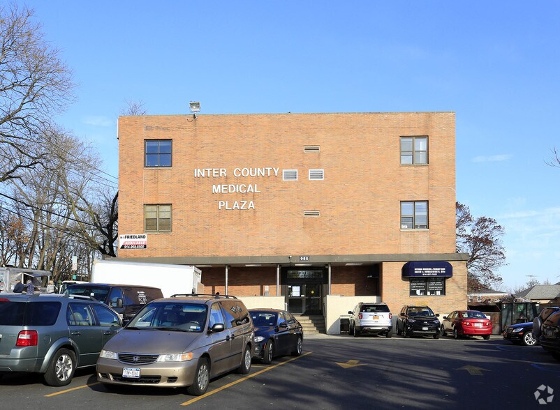 949-955 Yonkers Ave, Yonkers, NY à louer - Photo de l’immeuble – Image 2 sur 37