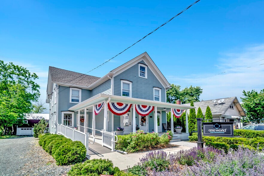 131 Main St, White House Station, NJ à vendre - Photo de l’immeuble – Image 3 sur 47