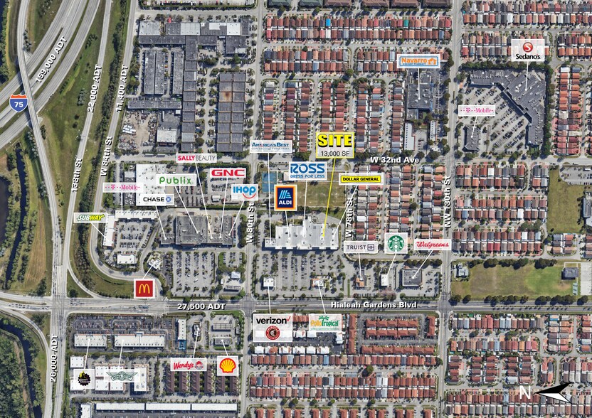 Royal Gardens Plaza, Hialeah, FL à louer - Photo de l’immeuble – Image 3 sur 6
