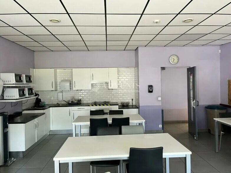 Industriel/Logistique dans Chambray-lès-Tours à louer - Photo de l’immeuble – Image 3 sur 12