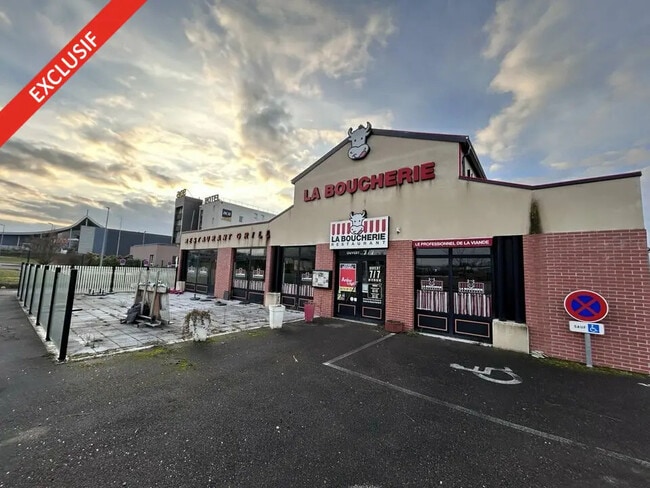 Plus de détails pour Local commercial à louer