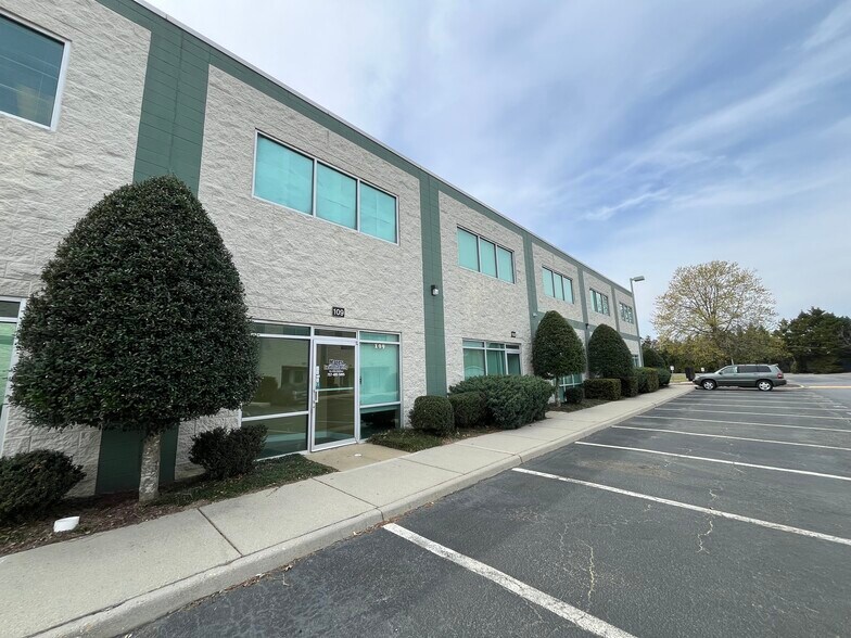 1620 Centerville Tpke, Virginia Beach, VA à vendre - Photo de l’immeuble – Image 1 sur 9