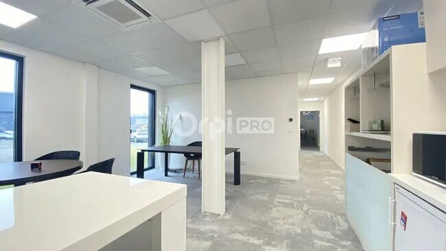 Plus de détails pour Bureau à louer