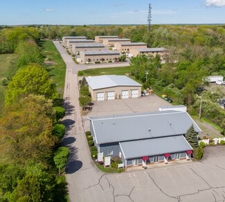 Plus de détails pour 376 Dry Bridge Rd, North Kingstown, RI - Industriel/Logistique à louer