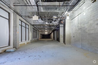 1331 Yonge St, Toronto, ON à louer Photo intérieure– Image 2 sur 11