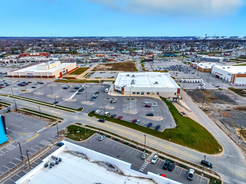 3500 Dalton Way SW, Cedar Rapids, IA à louer - Aérien – Image 2 sur 4