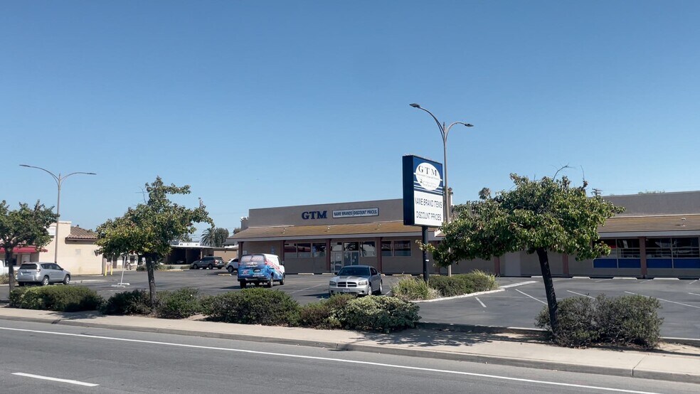 7663-7667 Broadway, Lemon Grove, CA à vendre - Vidéo sur l’annonce professionnelle – Image 2 sur 19
