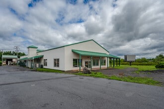 4300 Manor Dr, Stroudsburg, PA à louer Photo de l’immeuble– Image 1 sur 17