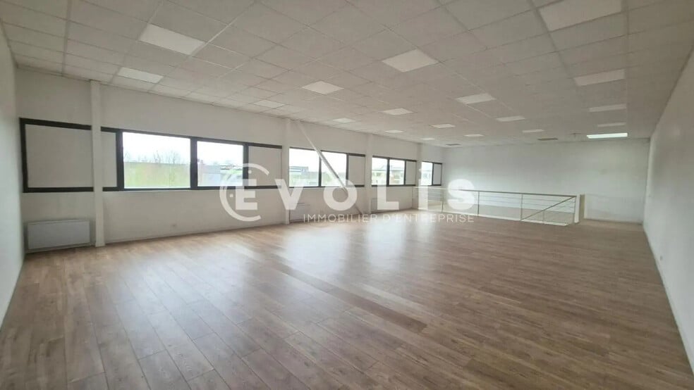 Local d’activités dans Montévrain à louer - Photo intérieure – Image 3 sur 4