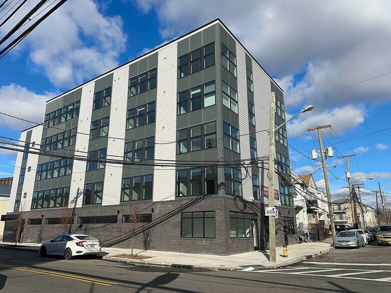 529-531 Mulberry St, Newark, NJ à vendre - Photo principale – Image 1 sur 10