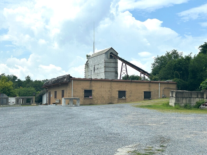 400 Mall Dr, Martinsburg, WV à vendre - Photo de l’immeuble – Image 3 sur 17
