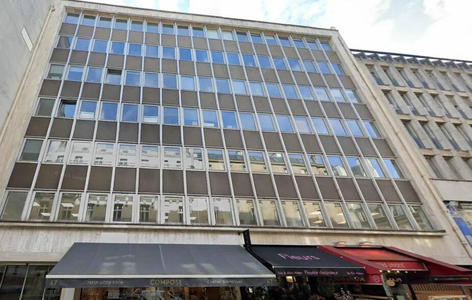 47 Rue De Ponthieu, Paris à louer - Photo de l’immeuble – Image 1 sur 4