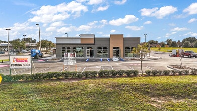 24430 County 44 rd, Sorrento, FL à louer Photo de l’immeuble– Image 1 sur 17