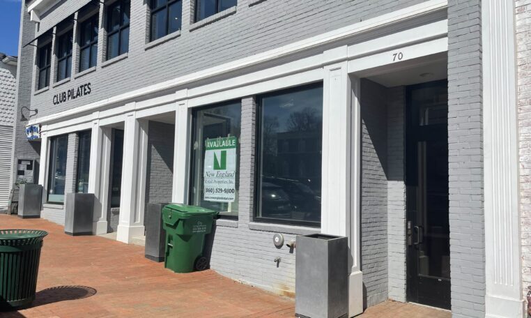 70 Main St, New Canaan, CT à louer - Photo de l’immeuble – Image 3 sur 6