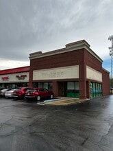 7940 Michigan Rd, Indianapolis, IN à louer Photo de l’immeuble– Image 2 sur 13
