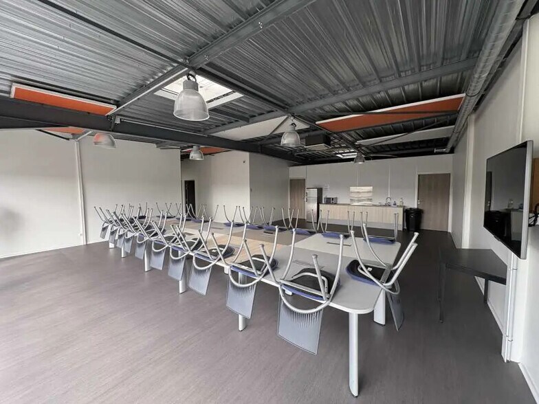 Bureau dans Orléans à louer - Photo de l’immeuble – Image 3 sur 5