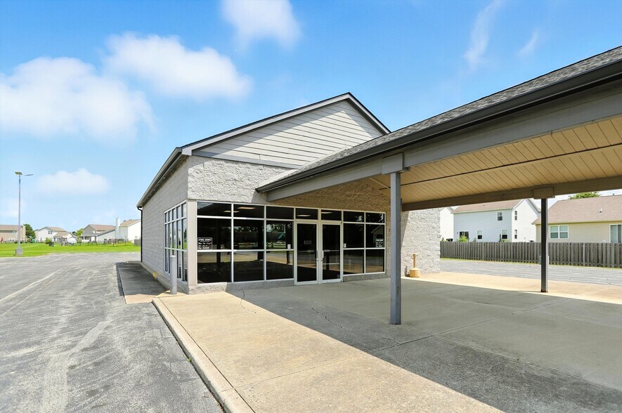 2382 W Main St, Greenfield, IN à vendre - Photo de l’immeuble – Image 3 sur 21