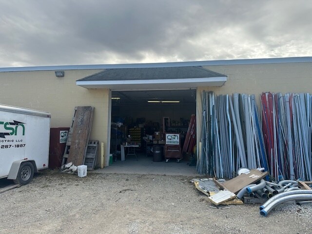 18130-18134 NW Frontage Rd, Joliet, IL à louer - Photo de l’immeuble – Image 1 sur 15