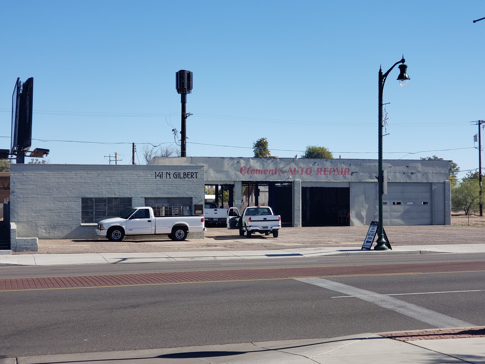 141 N Gilbert Rd, Gilbert, AZ à vendre Photo de l’immeuble– Image 1 sur 7