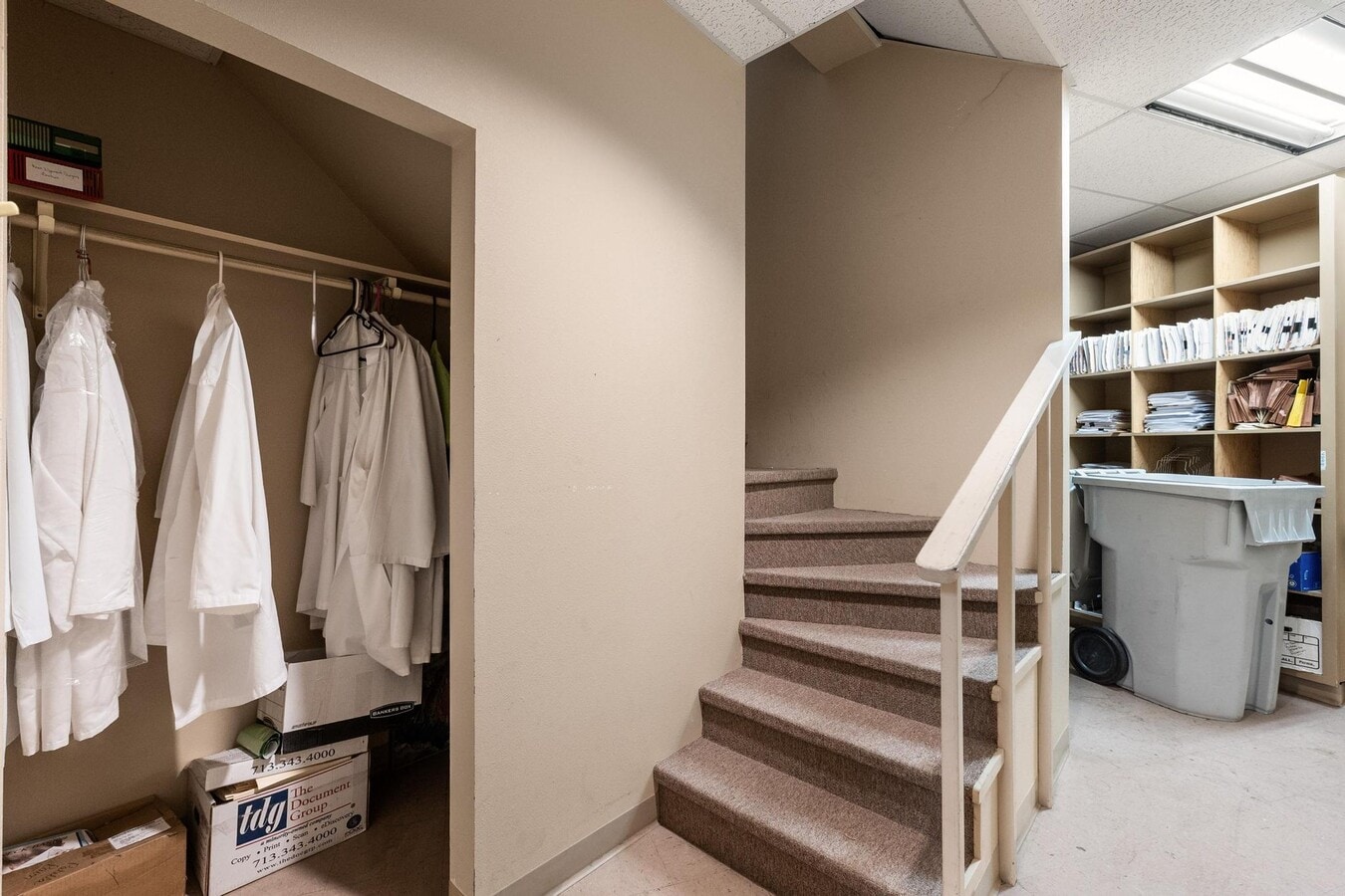 110 E Savannah Ave, McAllen, TX 78503 - Lot 200 -  - Photo intérieure - Image 1 of 4