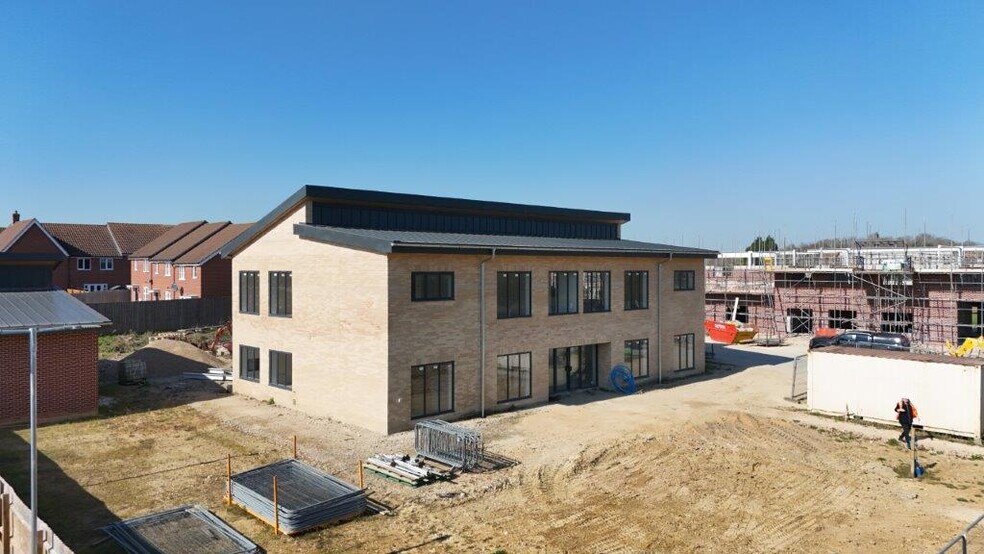 15 Newbolt Close, Stowmarket à louer - Photo de l’immeuble – Image 1 sur 1