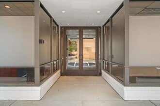 1311 Dolley Madison Blvd, McLean, VA à louer Photo de l’immeuble– Image 1 sur 9