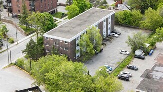 Plus de détails pour 300 Regent St, Kingston, ON - Logement à vendre