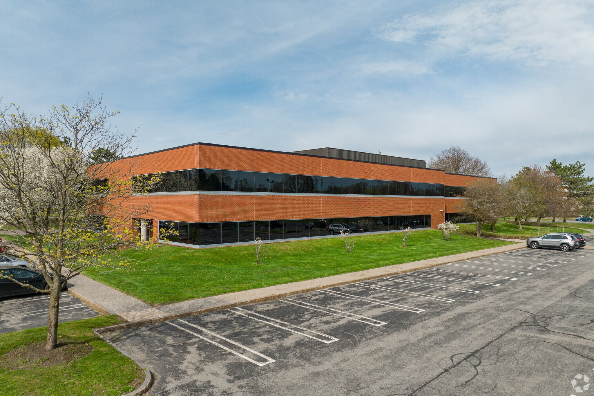 200 Salina Meadows Pky, Syracuse, NY à louer Photo principale– Image 1 sur 13