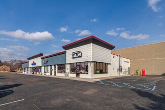 Plus de détails pour 164 E Maple Rd, Troy, MI - Local commercial à vendre