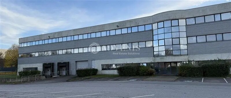 Industriel/Logistique dans Brie-Comte-Robert à louer - Photo de l’immeuble – Image 2 sur 12