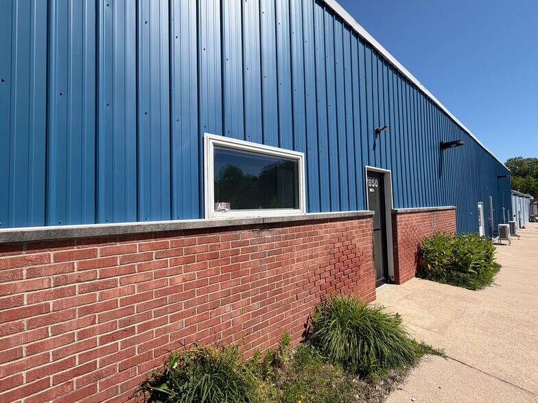 7850 2nd St, Dexter, MI à louer - Photo de l’immeuble – Image 2 sur 13