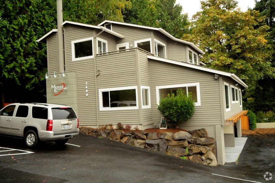 7426 SE 27th St, Mercer Island, WA à louer - Photo principale – Image 1 sur 4