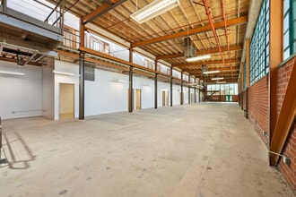 2440 S Sepulveda Blvd, Los Angeles, CA à louer Photo intérieure– Image 1 sur 14