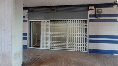 Local commercial dans Esplugues de Llobregat, Barcelona à louer Photo intérieure– Image 1 sur 10