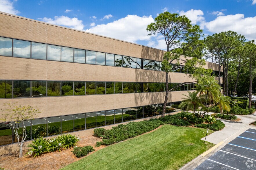 2400 Maitland Center Pky, Maitland, FL à vendre - Photo de l’immeuble – Image 3 sur 5