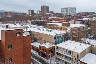 2235 Rue Larivière, Montréal, QC - VUE AÉRIENNE vue de carte
