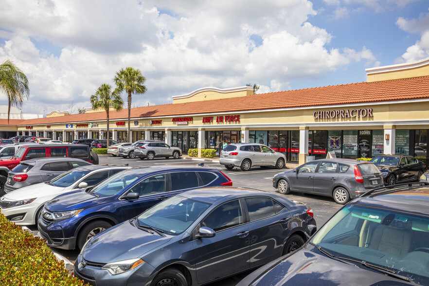 Southern Blvd, Wellington, FL à louer - Photo de l’immeuble – Image 1 sur 11