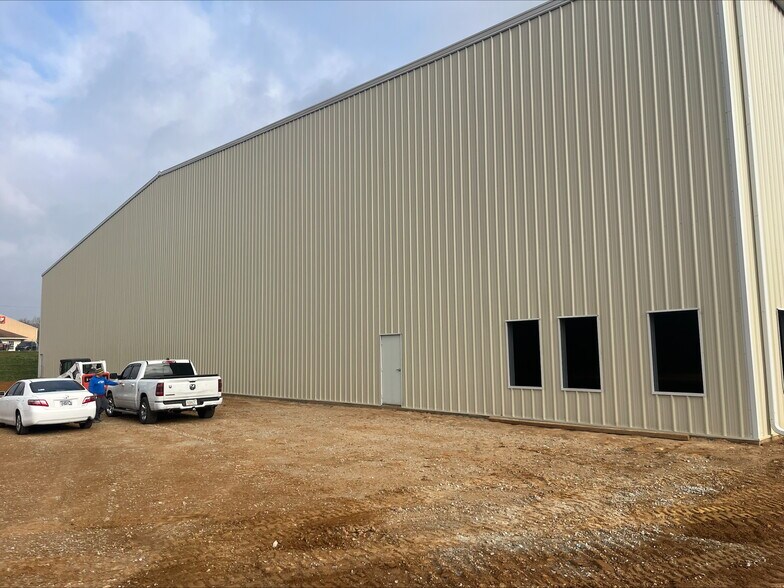 584 Morgan St, Brownsville, TN à louer - Photo de l’immeuble – Image 2 sur 8