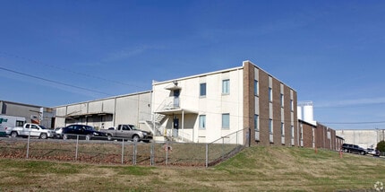 4019 Industry Dr, Chattanooga, TN à louer Photo intérieure– Image 2 sur 4