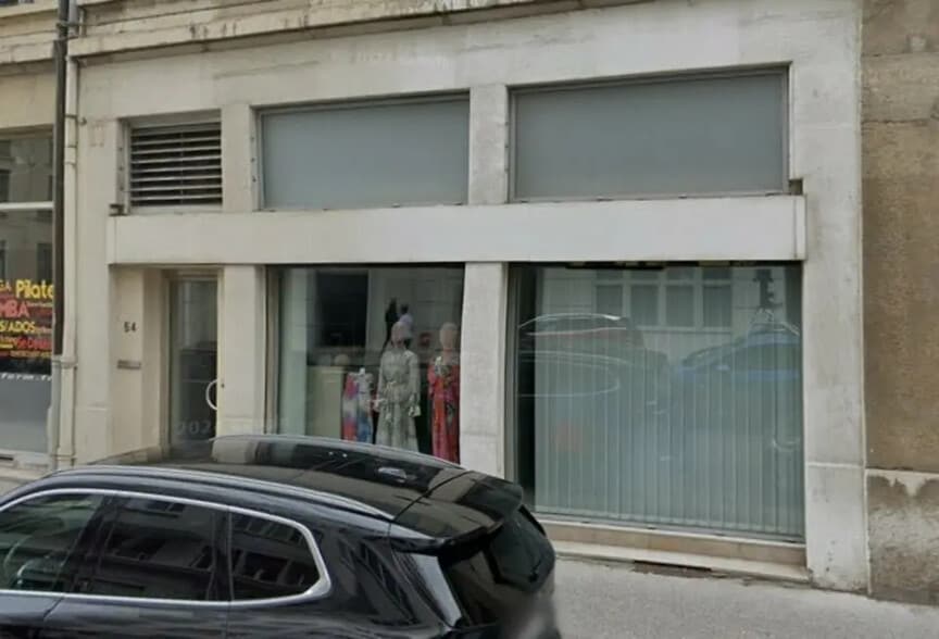 Local commercial dans Lyon à louer - Photo de l’immeuble – Image 2 sur 11