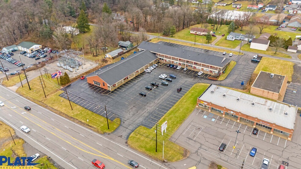 4531 Belmont Ave, Youngstown, OH à louer - Photo de l’immeuble – Image 3 sur 22