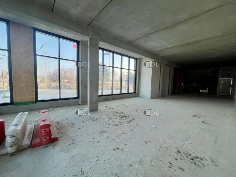 Industriel/Logistique dans Tremblay-en-France à vendre - Photo de l’immeuble – Image 3 sur 13