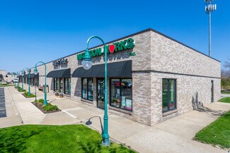Plus de détails pour 6100-6190 E Riverside Blvd, Loves Park, IL - Local commercial à louer