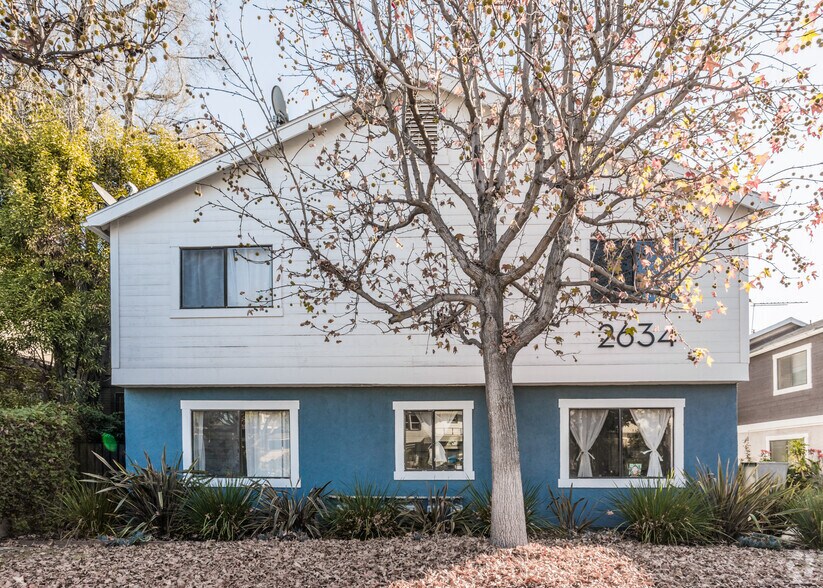 2634 Dalton Ave, Los Angeles, CA à vendre - Photo de l’immeuble – Image 2 sur 11