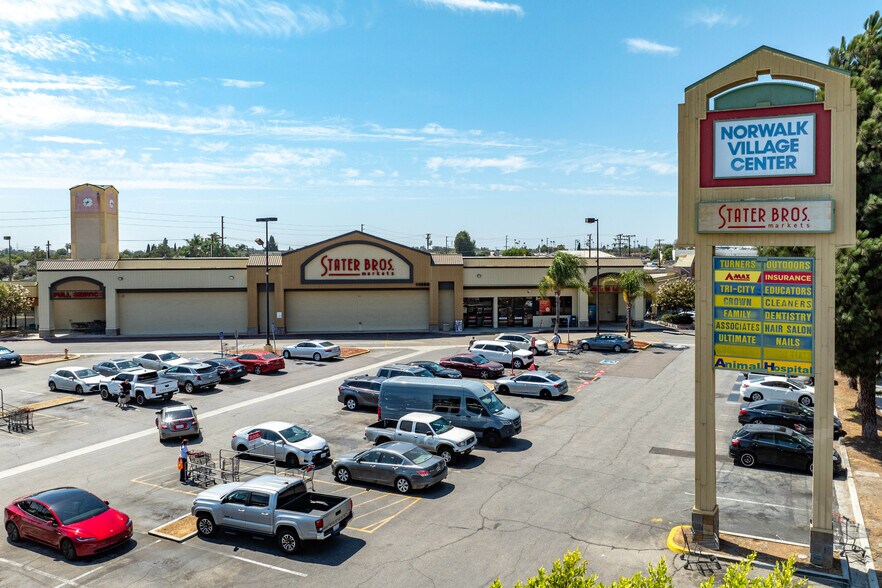 11300 Firestone Blvd, Norwalk, CA à vendre - Photo de l’immeuble – Image 3 sur 7