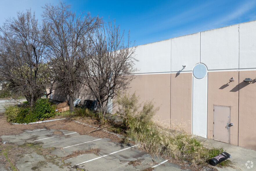 4273 Solar Way, Fremont, CA à vendre - Photo de l’immeuble – Image 3 sur 7