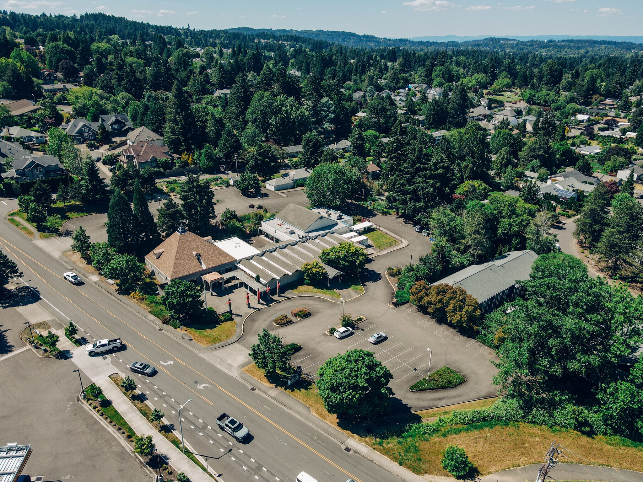 11305 SW Bull Mountain Rd, Tigard, OR à vendre Photo de l’immeuble– Image 1 sur 7