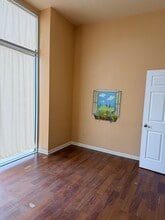 159 King St, Brevard, NC à louer Photo intérieure– Image 1 sur 6