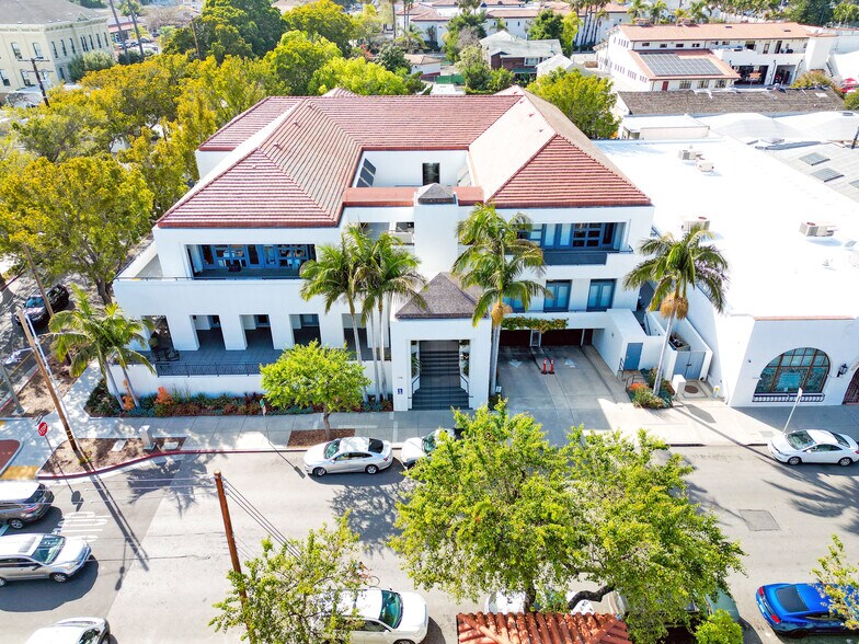 136 W Canon Perdido St, Santa Barbara, CA à louer - Photo de l’immeuble – Image 2 sur 6