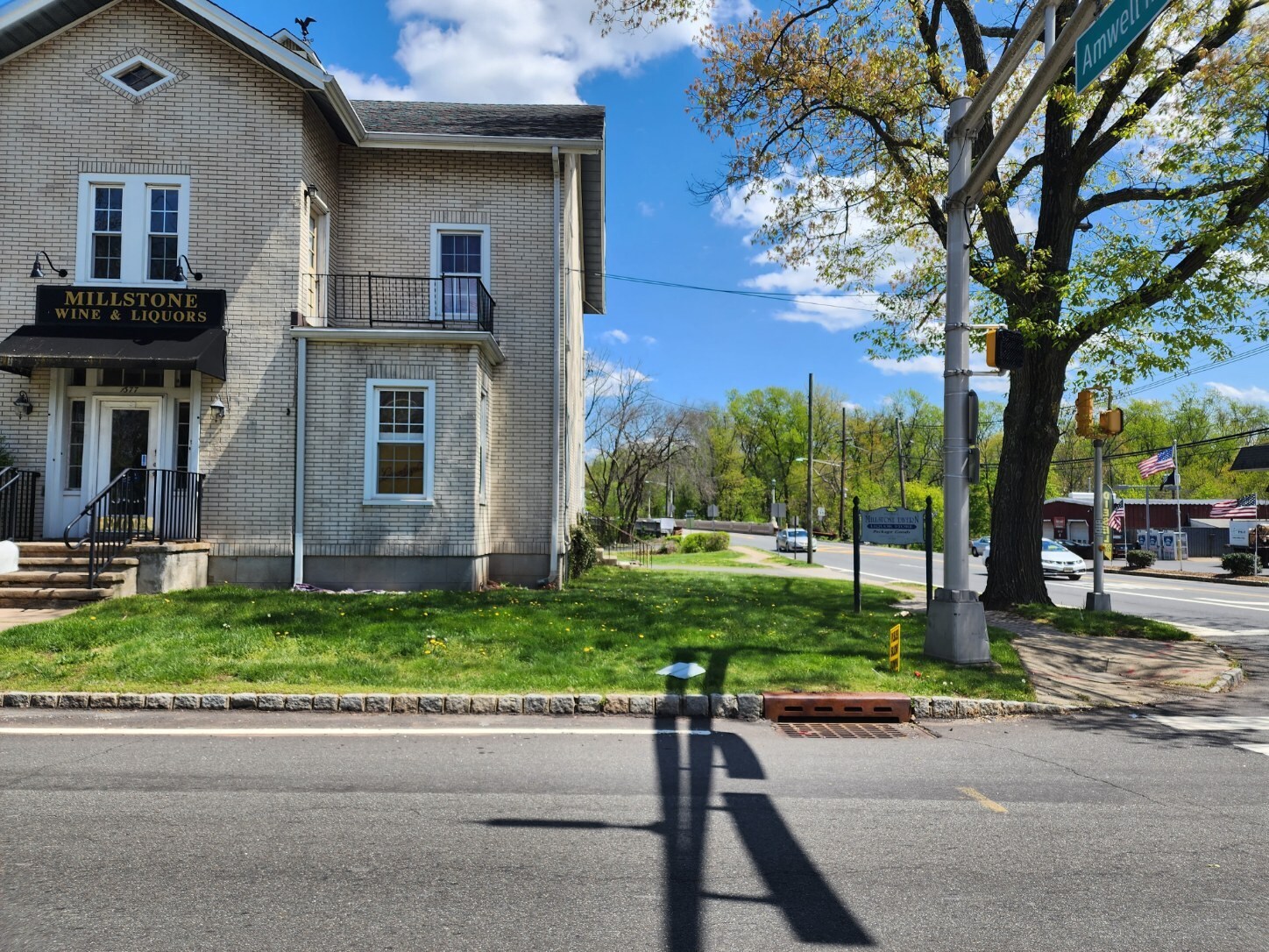 1377 Millstone River Rd, Hillsborough, NJ à louer Photo de l’immeuble– Image 1 sur 3